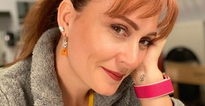 Ceyda Düvenci: Hayat Hep Kaldığı Yerden Devam Eder