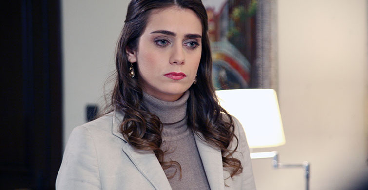 Çiğdem Batur Fena Yakalandı!