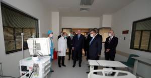 Cumhurbaşkanı Erdoğan Yerli Solunum Cihazını İnceledi