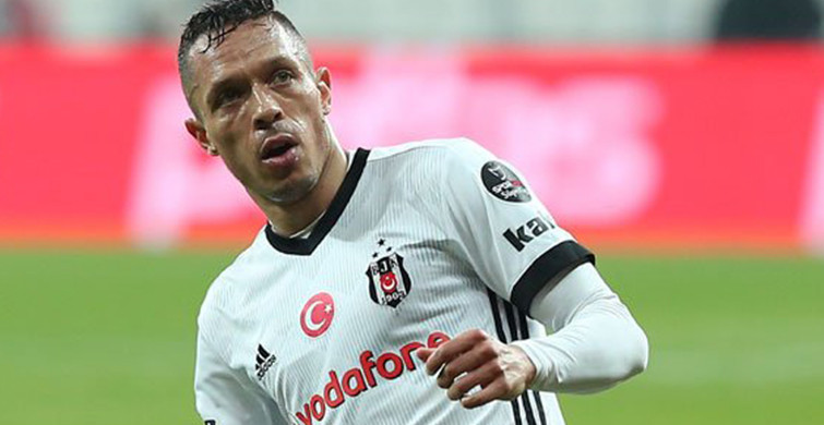 Adriano Başakşehir Maçında Yok