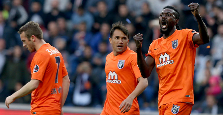 Adebayor Fenerbahçe’ye Doğru!