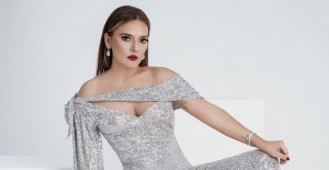 Eve Kebapçı Çağıran Demet Akalın Sosyal İzolasyon Kurallarına Uymadı