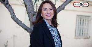 Demet Akbağ İmaj Değiştirdi