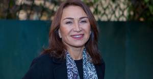 Demet Akbağ Şahmeran Dizisinde