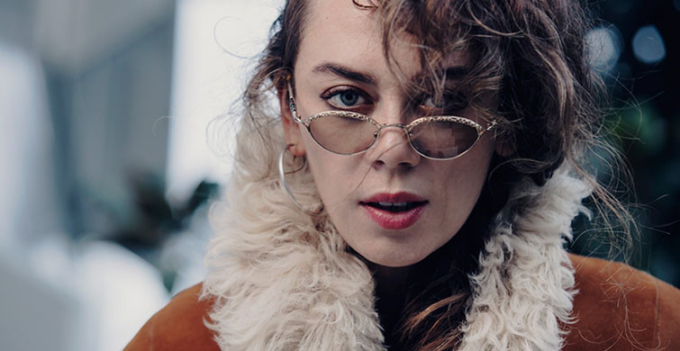 Demet Evgar Fotoğrafları - Demet Evgar Resimleri