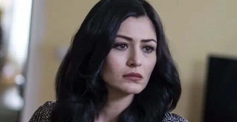 Deniz Çakır'dan Hülya Avşar'ın programında olay sözler: ''Öpüşmenin olmadığı ekranlarda''