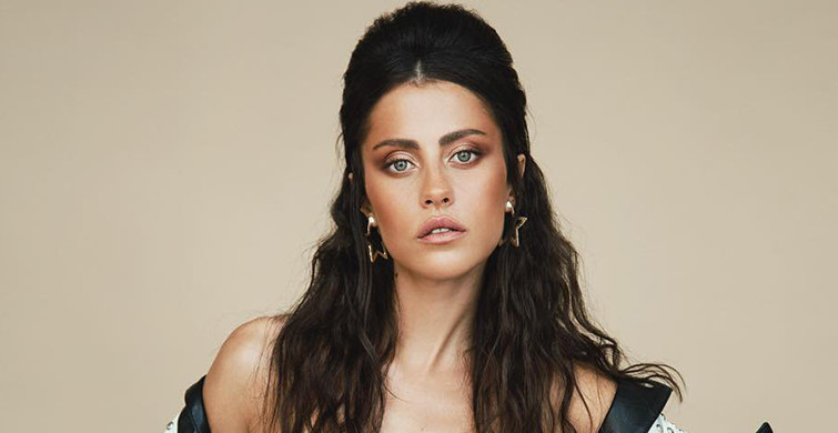 Derya Uluğ: Pop Müzik Sancılı Bir Süreç Geçiriyor