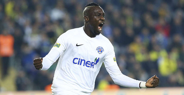 Mbaye Diagne Paylaştı, Galatasaray Taraftarı Çıldırdı! İşte Diagne’nin Heyecanlandıran Paylaşımı