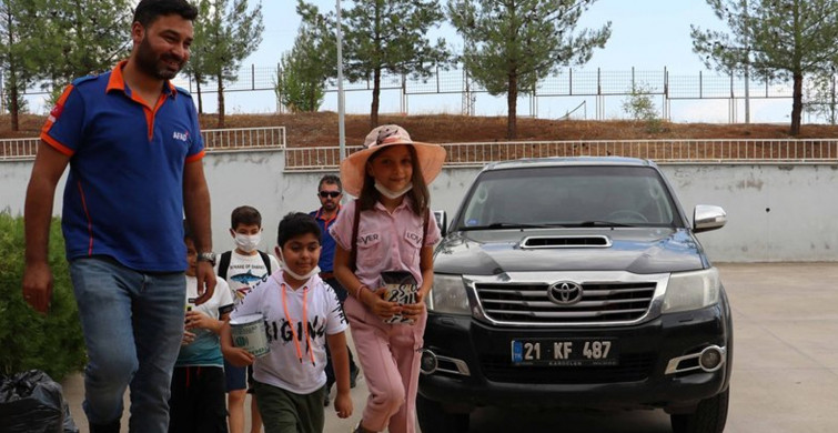 Diyarbakırlı 4 Çocuktan Duygulandıran Hareket