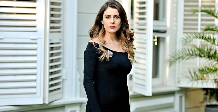 Ebru Özkan Fotoğrafları - Ebru Özkan Resimleri