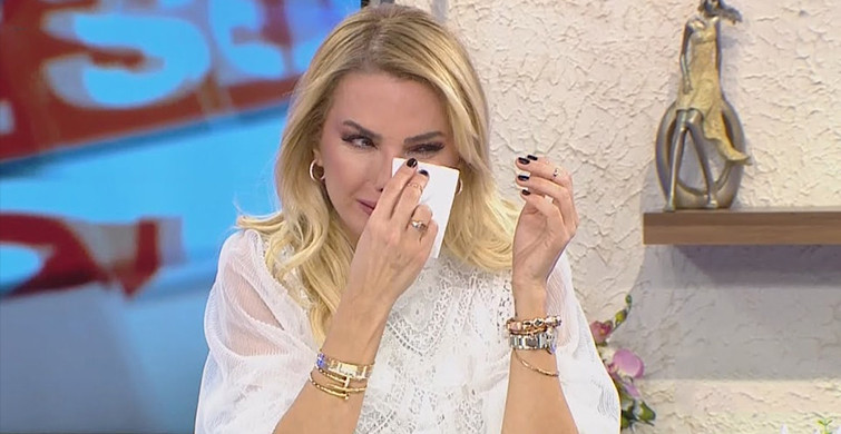 Ece Erken Canlı Yayında Gözyaşlarına Boğuldu