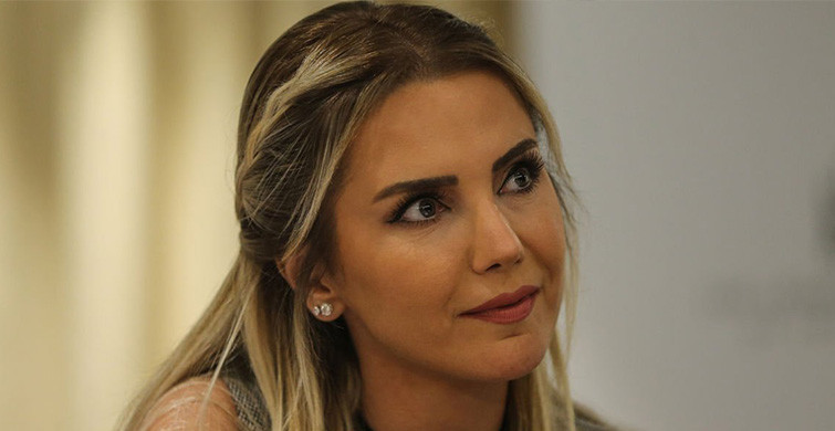 Ece Erken Takipçisine Verdiği Cevapla Dikkat Çekti