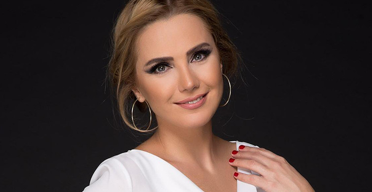 Ece Erken'den Sosyal Medyayı Sallayan Cesur Pozlar