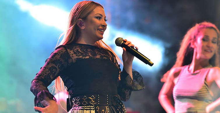Ece Seçkin: Jennifer Lopez'i Geçtim