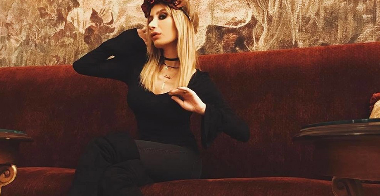İrem Derici'den Kendini Eleştirenlere Şok Eden Cevap