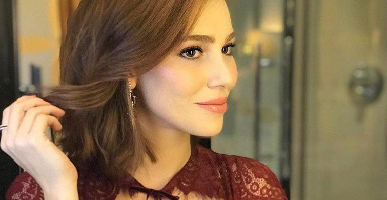 Elçin Sangu Müzikalde