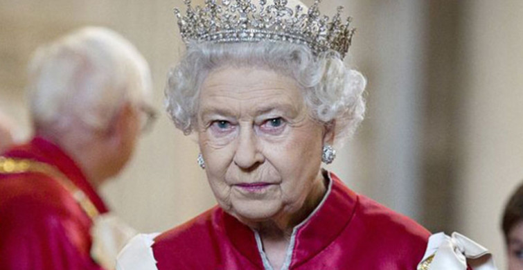 Kraliçe Elizabeth’in Kıyafetleri ve Türk Yemekleri Arasındaki Komik Benzerlik 