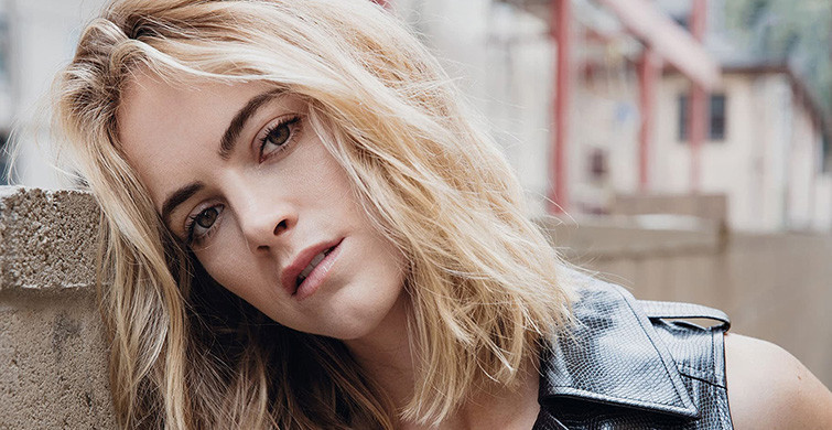 Emily Wickersham Kimdir? Emily Wickersham Boyu Kaç, Kilosu Kaç, Aslen Nereli, Sevgilisi Kimdir?