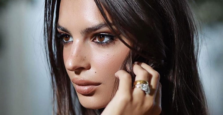 Emily Ratajkowski Cesur Paylaşımıyla Olay Oldu