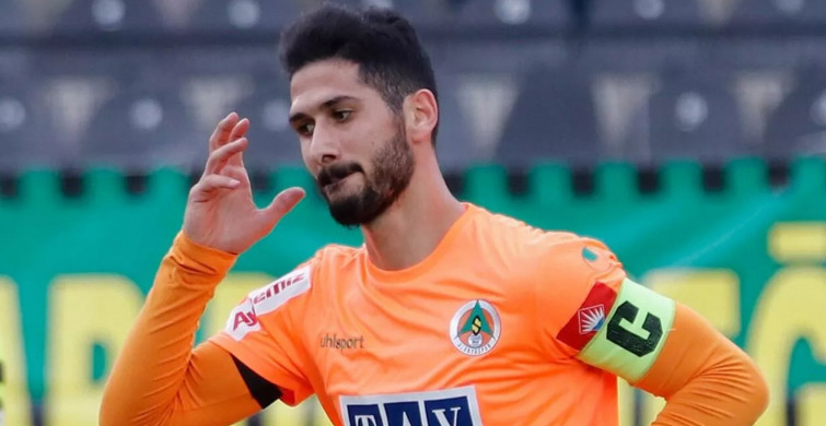 Emre Akbaba Kimdir?