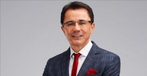 Ender Saraç Kimdir?