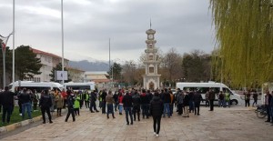 Ceza Alan Servis Şoförlerinden Sosyal Mesafesiz Eylem