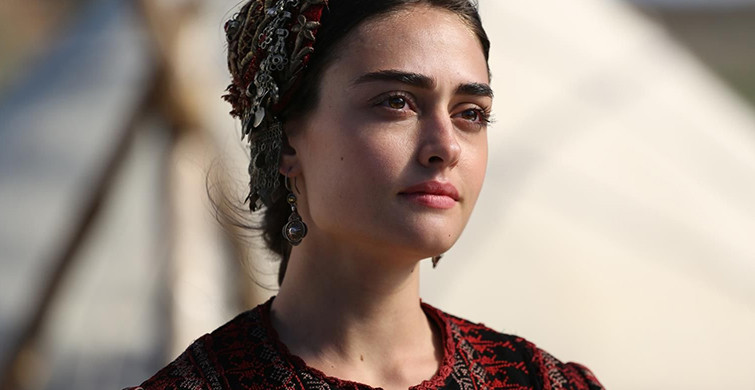 Esra Bilgiç Fotoğrafları - Esra Bilgiç Resimleri