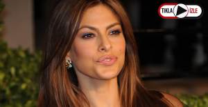 Eva Mendes, Cildini Gerdirdiğini İlginç Fotoğrafla Duyurdu