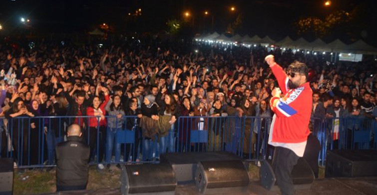 Eypio Konserinde Yuhalandı!