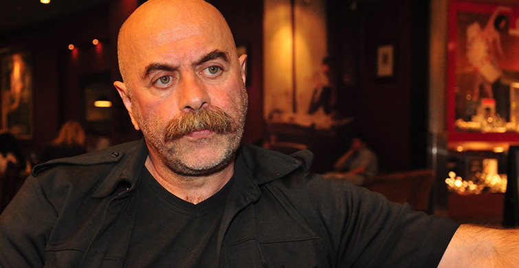 Ünlü Yönetmen Ezel Akay Hastaneye Kaldırıldı