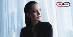 Fahriye Evcen: Yıldızların Parıltısı Beni İçine Çekiyor