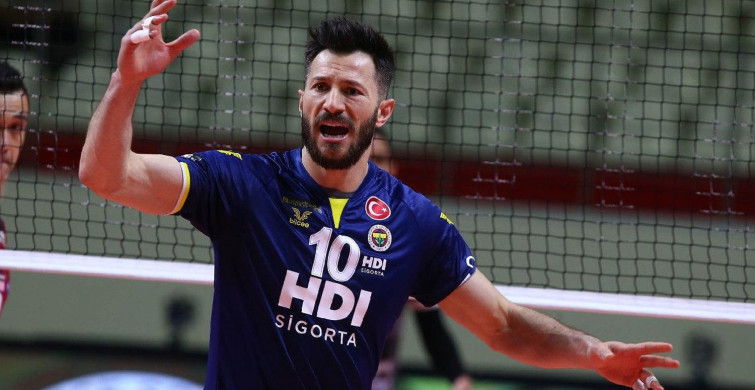 Fenerbahçe HDI Sigorta, Emre Batur'un Sözleşmesini Uzattı