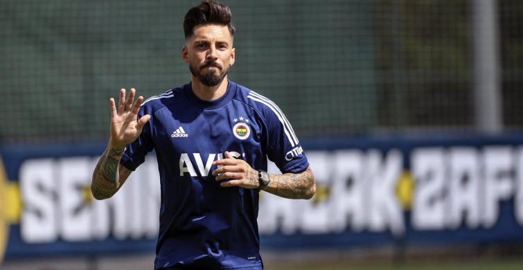 Fenerbahçeli Jose Sosa Trabzonspor'a Haber Gönderdi
