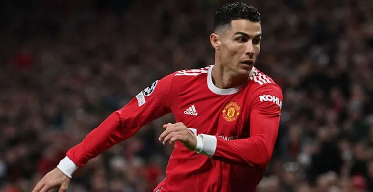 Fenerbahçe'nin eski yıldızı Robin van Persie, Cristiano Ronaldo'nun takımı Manchester United'da yardımcı antrenör olacak!