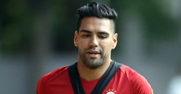 Galatasaray'da Radamel Falcao Krizi!