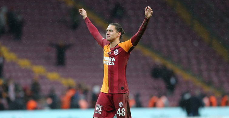 Galatasaraylı Futbolcudan Ünlü Oyuncuya Edepsiz Sözler!