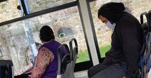 Otobüste Mastürbasyon Yapan Adamın İğrenç Görüntüleri