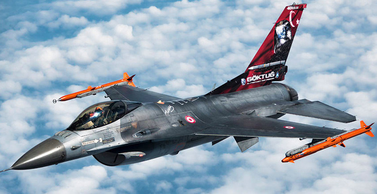 GÖKDOĞAN Füzesi F-16’nın Kanadında