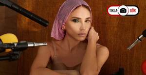 Gülşen Ayna Karşısında Verdiği Pozla Büyük Beğeni Topladı