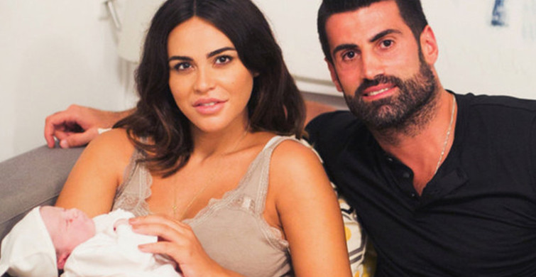 Volkan Demirel Ailesiyle Birlikte Bodrum'da Tatil Sezonunu Açtı!