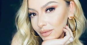 Hadise, Seda Bakan’ın Kızı Leyla İle Verdiği Pozu Paylaştı