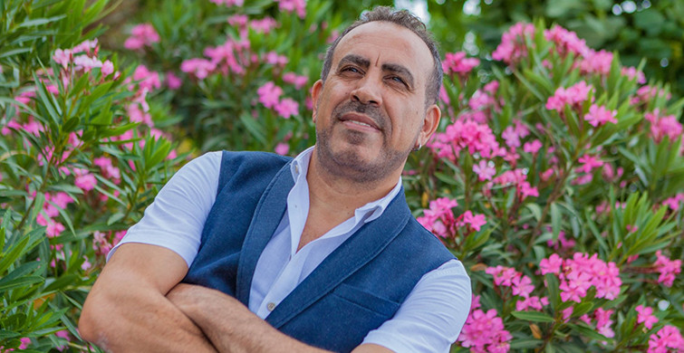 Haluk Levent Ceketini 74 bin TL’ye Sattı