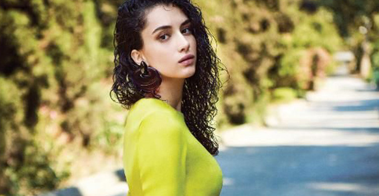 Hande Doğandemir Sonbaharın Gelişini Kutladı