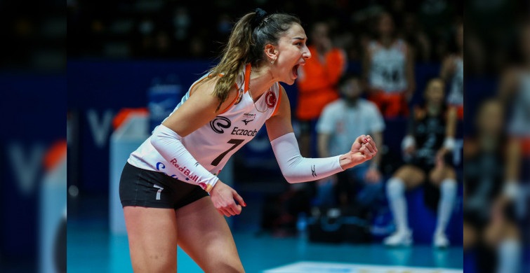 Hande Baladın sözlerine devam edemedi! Zorlu Milli Takım süreci..