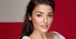 Hande Erçel’den Karantina Sporu