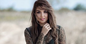 Hande Erçel ile Yeğeni Aylin Mavi’nin Fotoğrafına Beğeni Yağdı