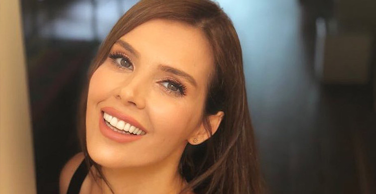 Hatice Şendil, Mayolu Pozuyla Dikkat Çekti