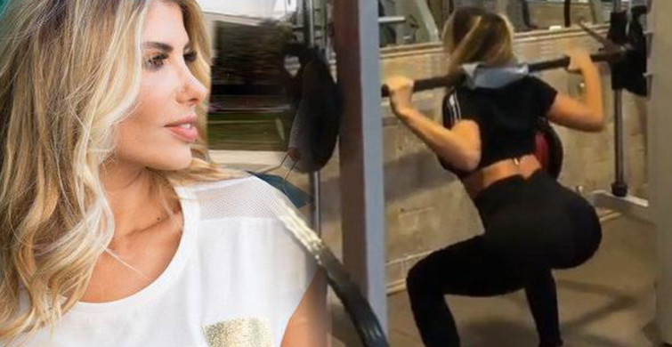 Hatice, Beyaz Mini Elbisesiyle Poz Verdi