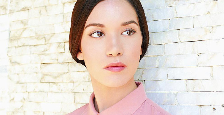 Hazal Subaşına İltifat Üzerine İltifat