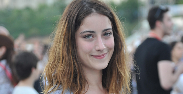 Hazal Kaya Oğlu İçin Alışverişe Çıktı